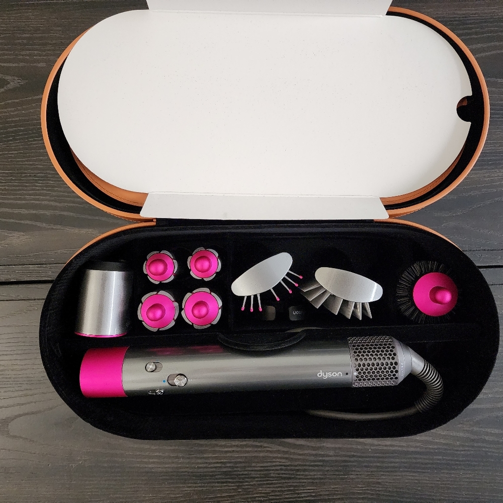 Sold!! Dyson Airwrap